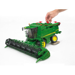 02132 JOHN DEER KOMBAINS MODELIS