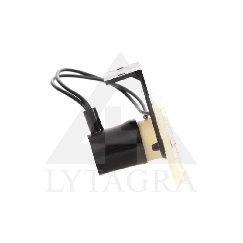 W 17 LUKTURIS BALTS