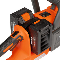 Akumulatora ķēdes zāģis DAEWOO DACS 1642Li komplekts 2 x 21V (42 V)