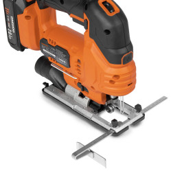 Akumulatora figūrzāģis Daewoo DAJ 2221Li SET