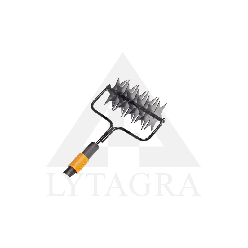 1000689 ZĀLĀJU AERATORS   / FISKARS